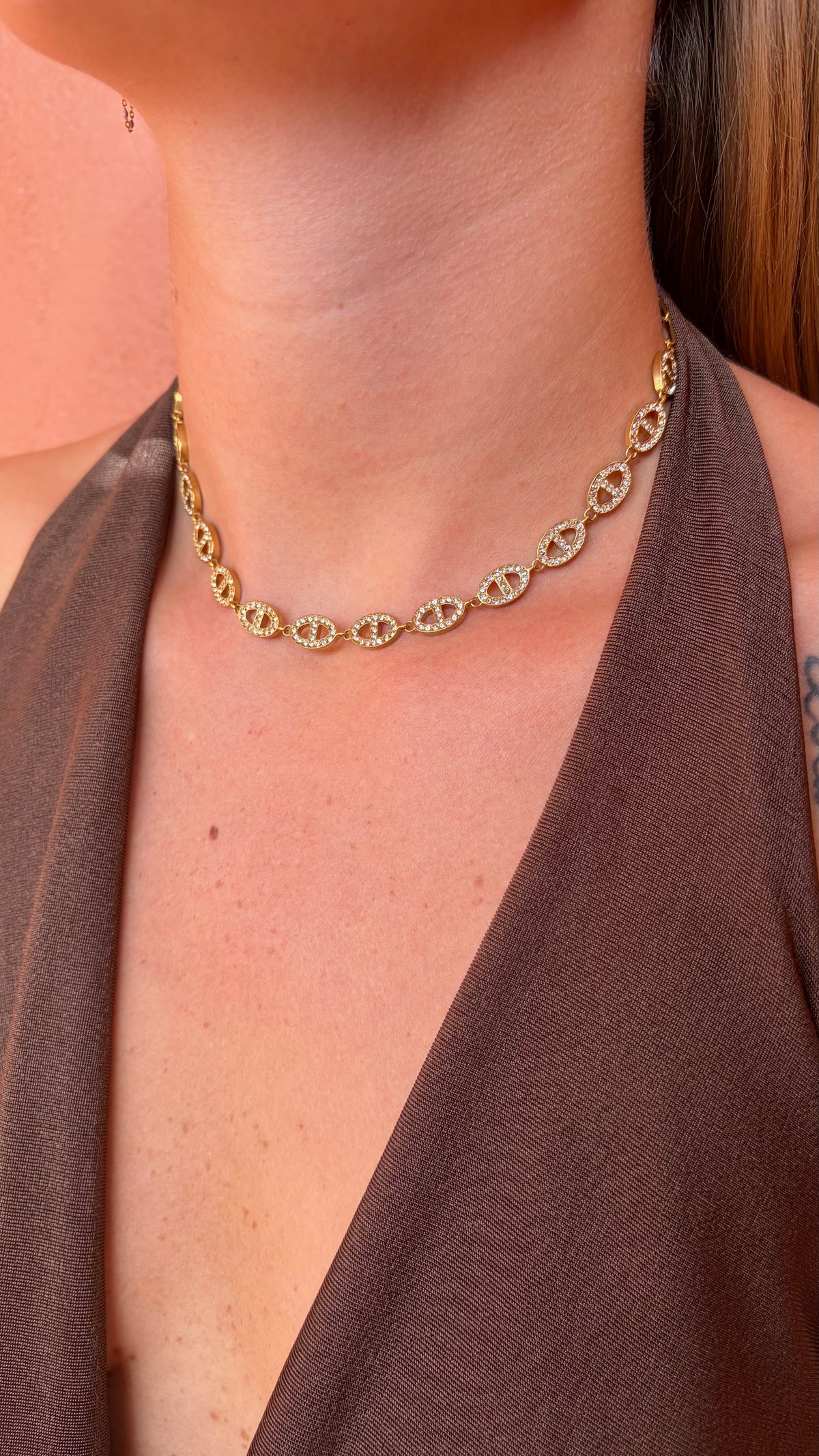 COLLIER LEYNA