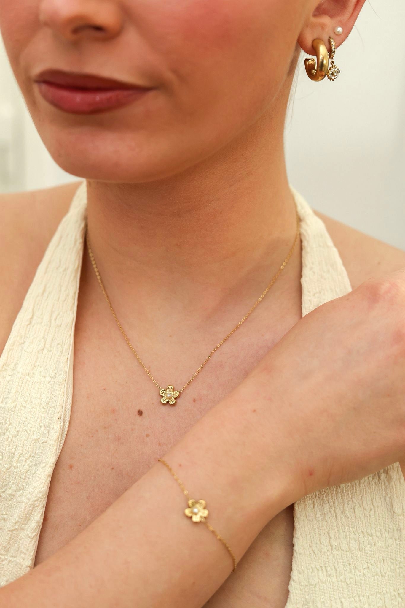 COLLIER ELYA