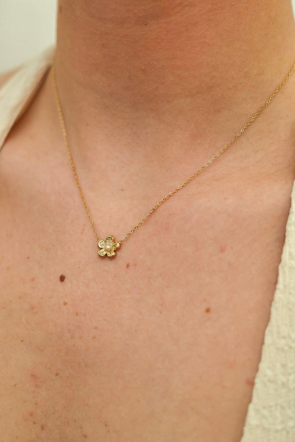COLLIER ELYA