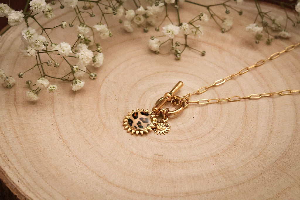 COLLIER KYLIE