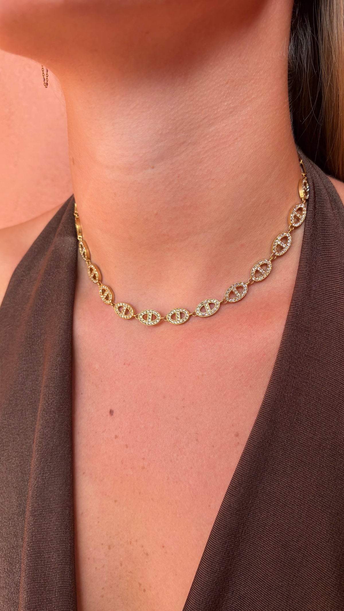 COLLIER LEYNA