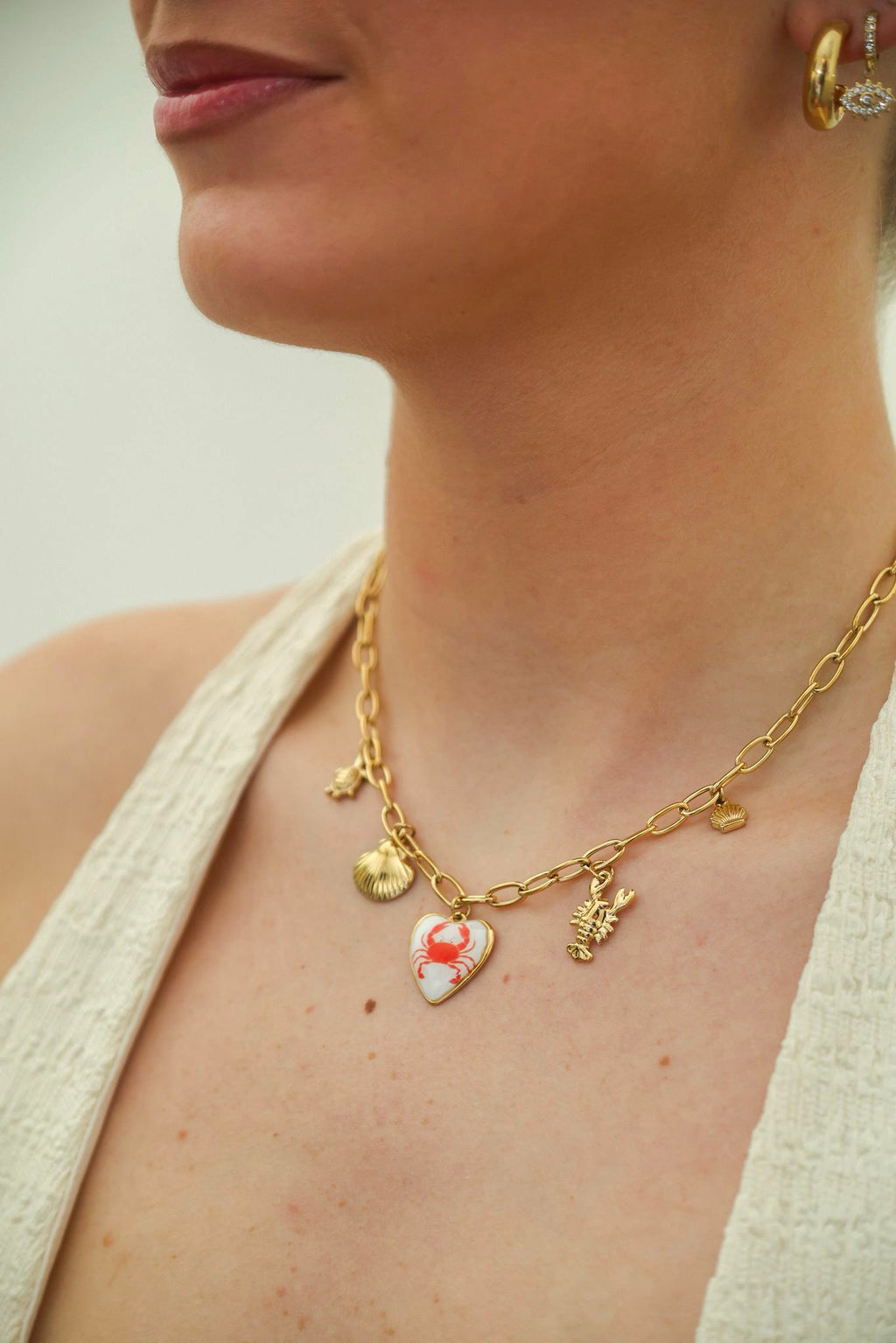 COLLIER AMELYA